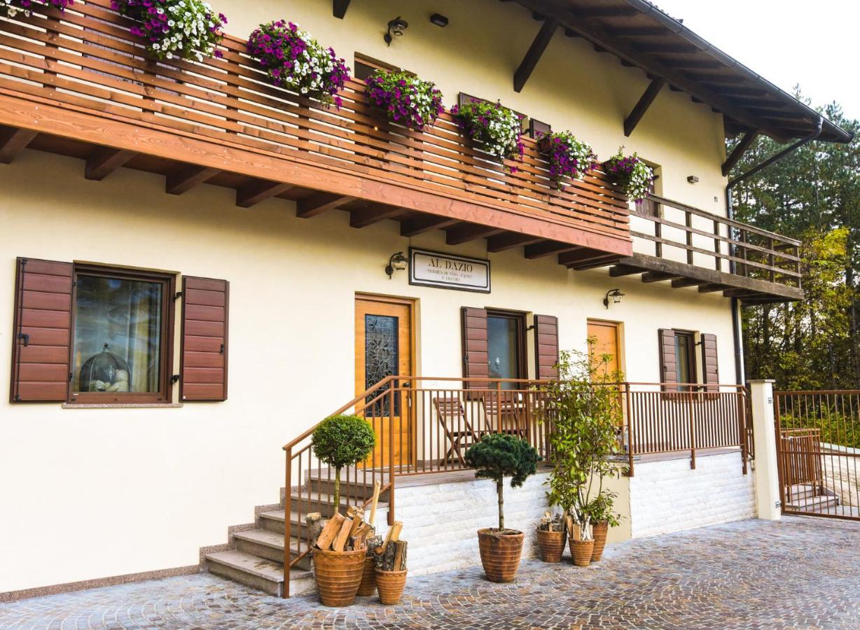 Wellness Lodge Riccardo Santa Giuliana Exterior foto